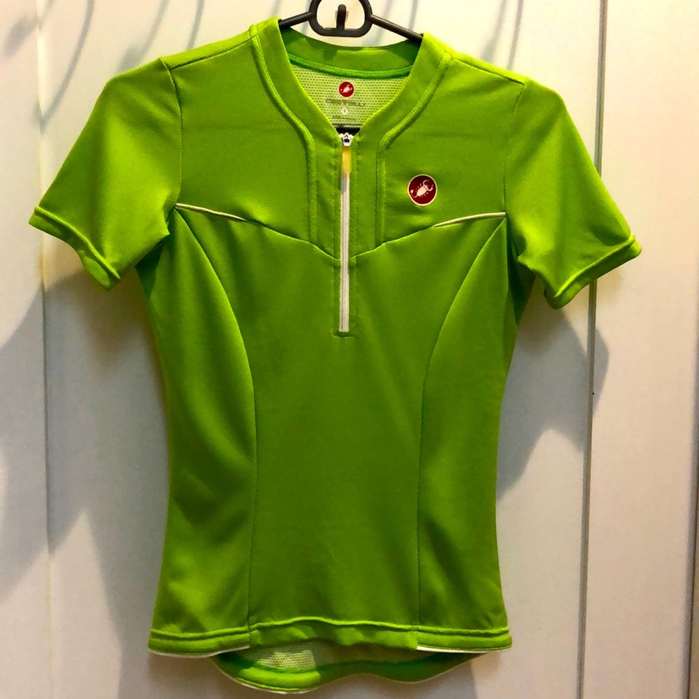 Castelli women’s bike jersey